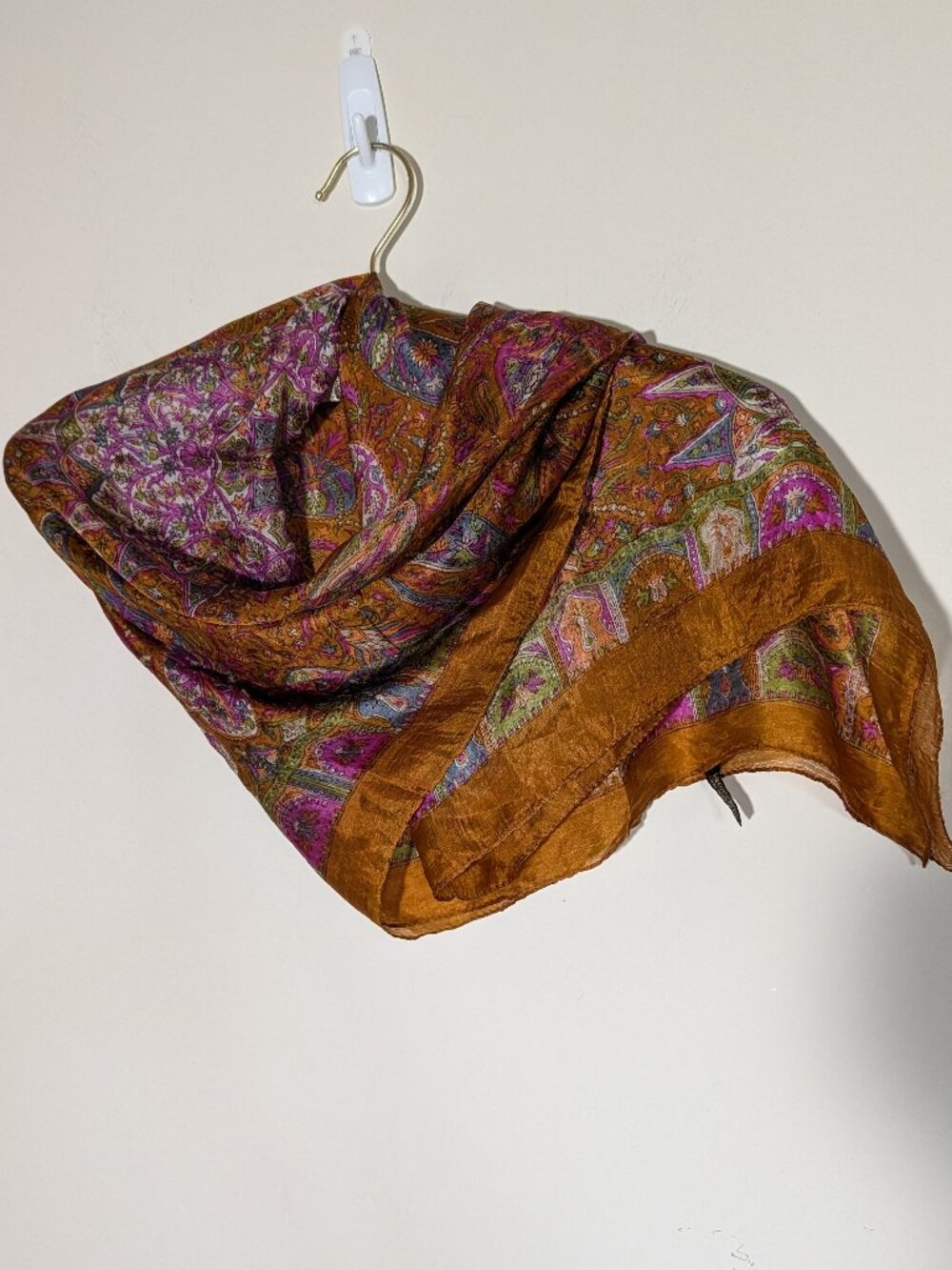 Unbranded 100% Silk Square 38x38 Paisley Print Scarf OS Caramel Brown - Picture 7 of 7